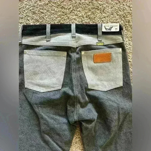 Wrangler Peter Max Special Edition Retro Jeans - Picture 4 of 8